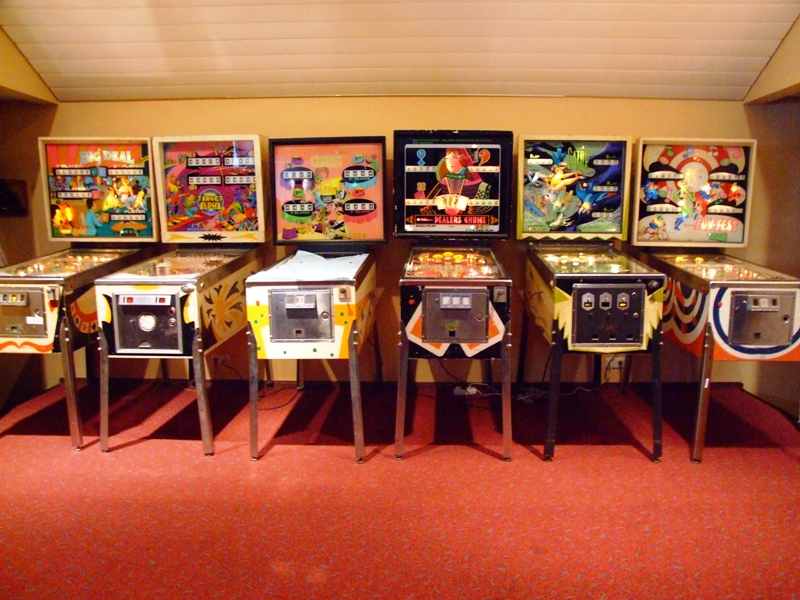 electro-mechanical pinball machines