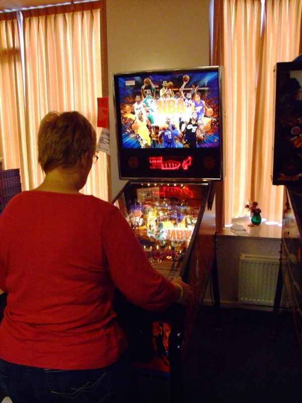 Stern NBA pinball machine