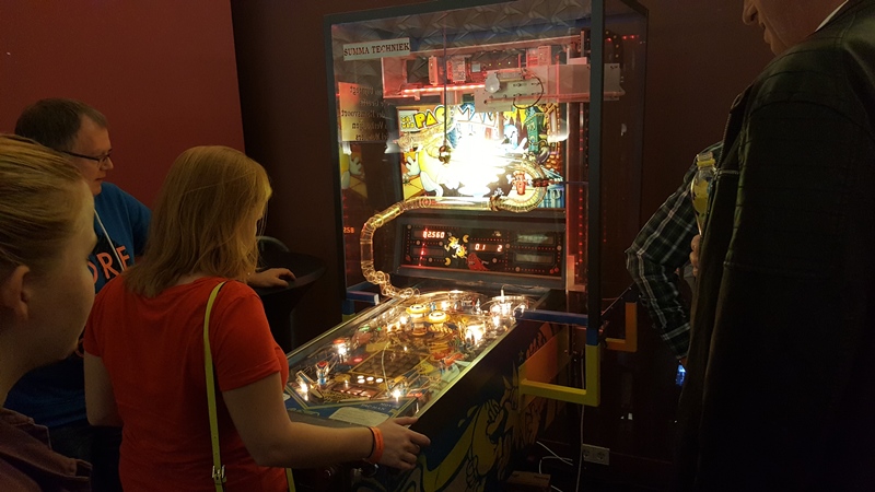 Pacman pinball
