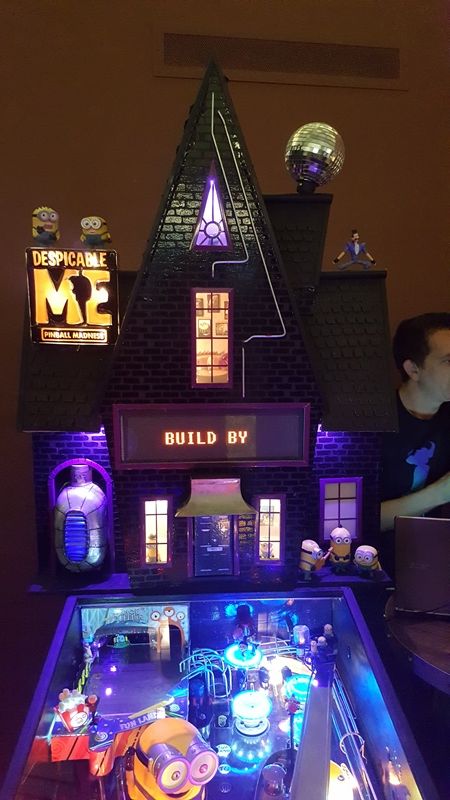 The Minions pinball machine