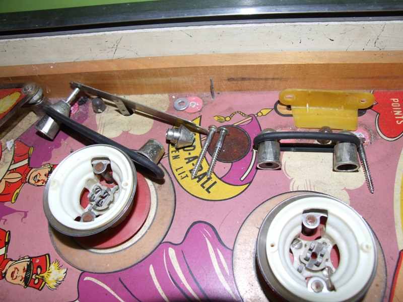 Gottlieb Majorettes pinball pop bumpers