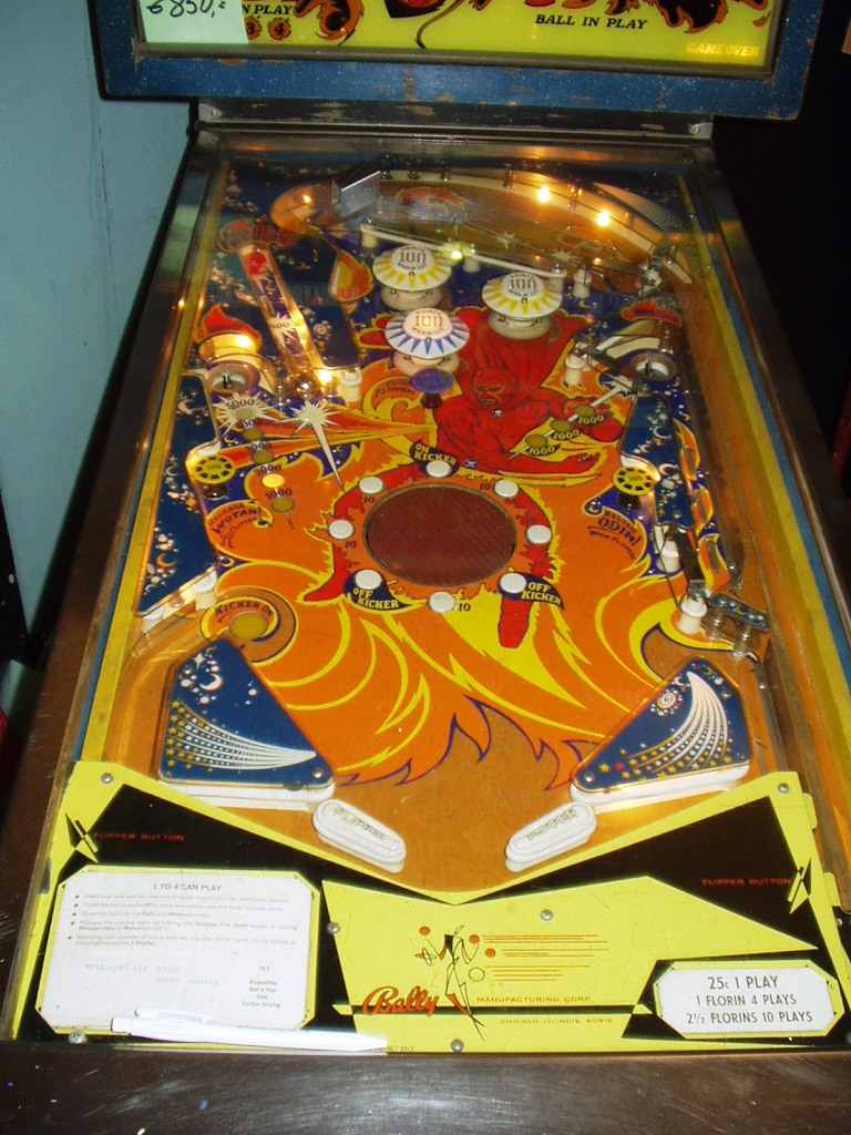 Bally Fireball playfield