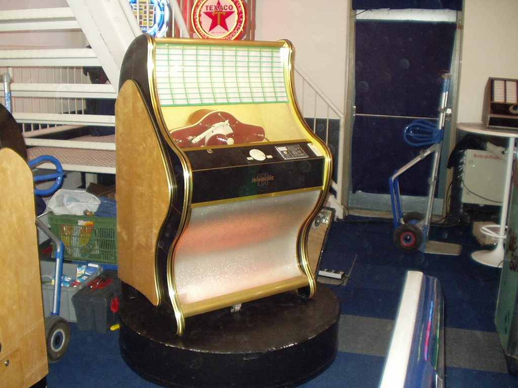 gold Tonomat Telematic 200 jukebox