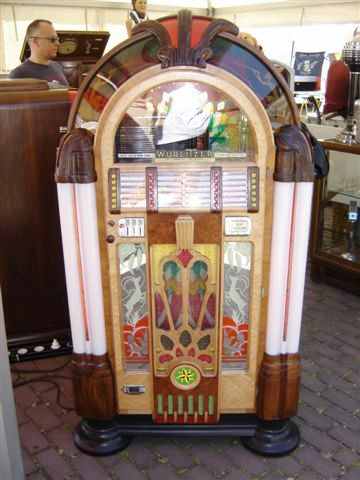 Wurlitzer 950 jukebox