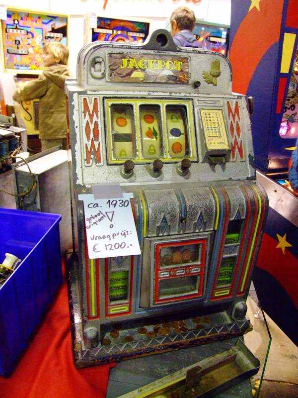 jackpot vintage slot machine