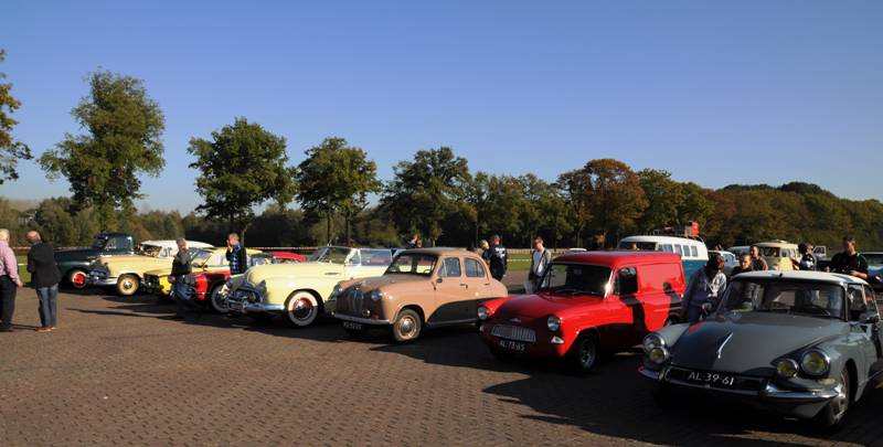 Citroen DS and oldtimer cars
