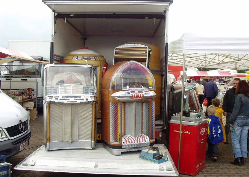 jukeboxes