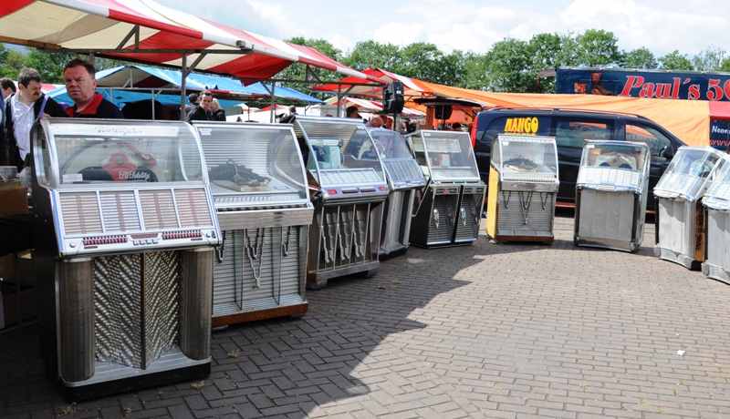 jukeboxes