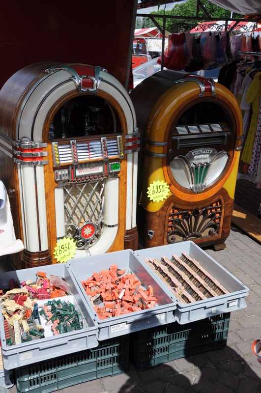 Cd jukeboxes