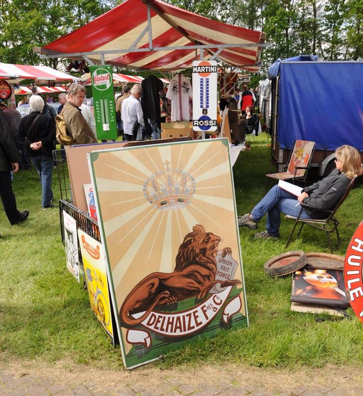 Delhaize Freres enamel