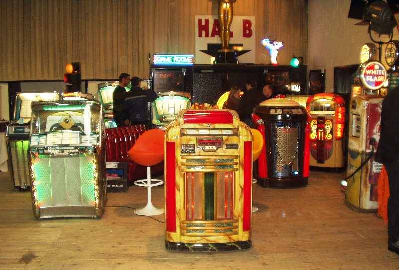 Seeburg Trash Can jukebox