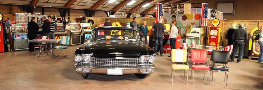 black oldtimer car
