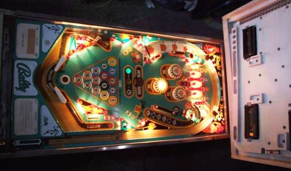  Bally 8 Ball playfield 