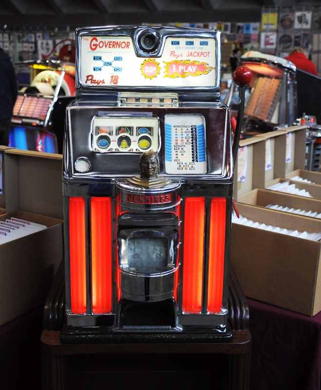 vintage Jennings Governor slotmachine