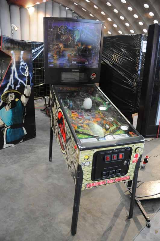 Lost World pinball machine