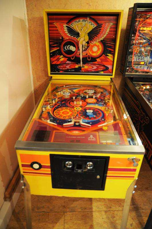 Atari Time 2000 pinball machine