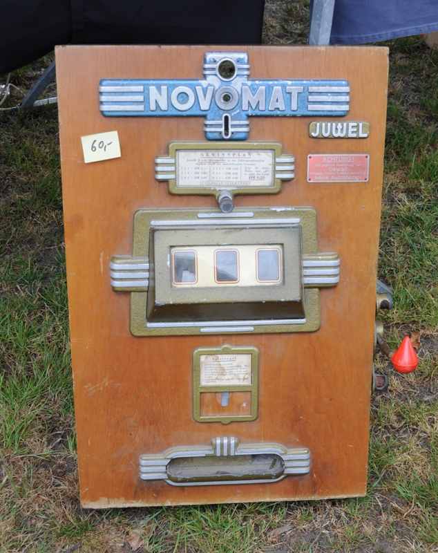 Novomat Juwel gambling machine