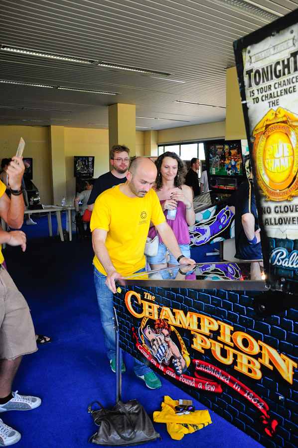 Champion Pub pinball machine